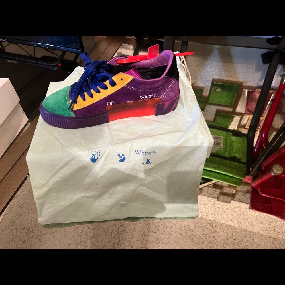 Off white shoes